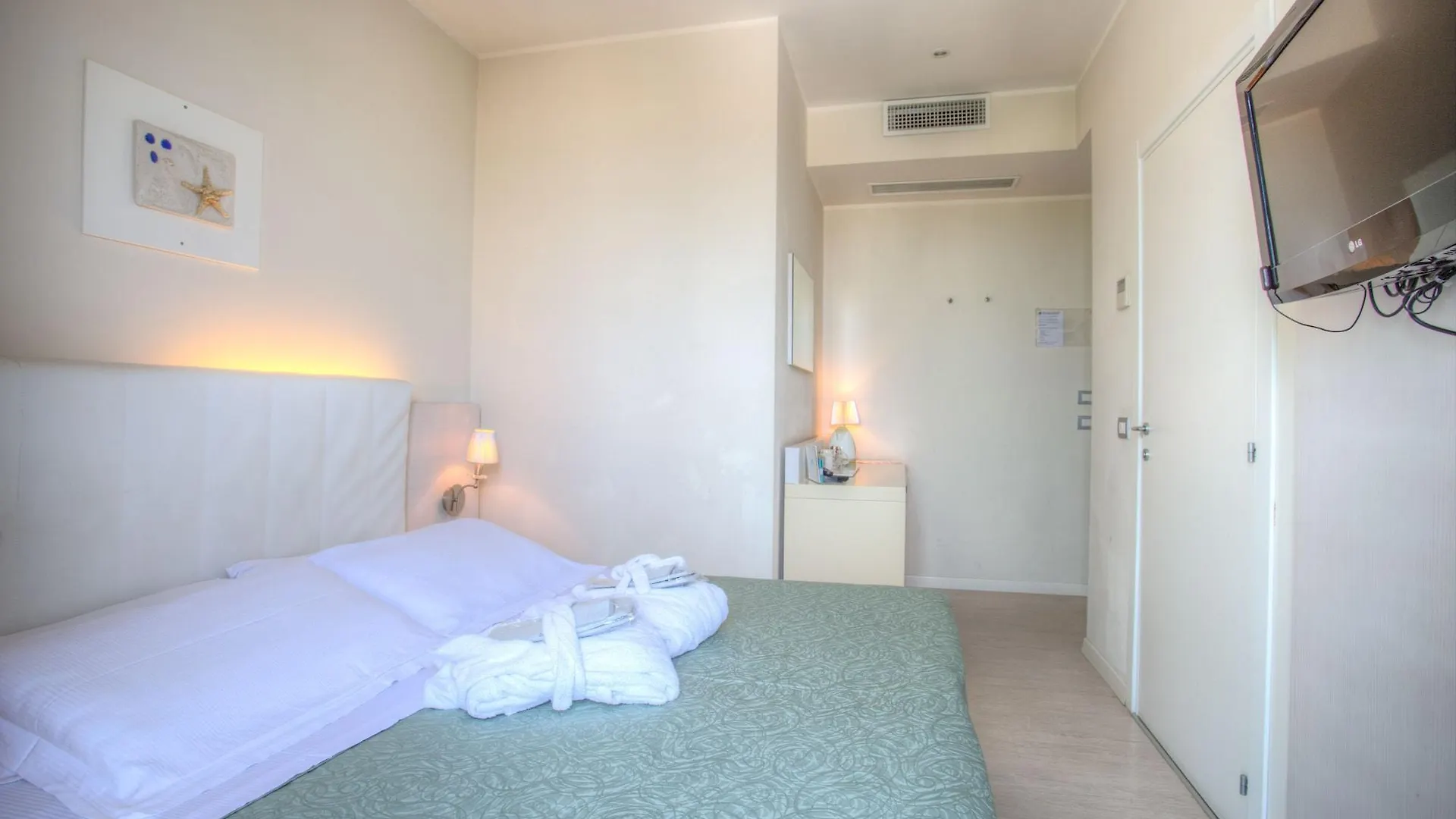 Ferretti Beach Hotel Rimini