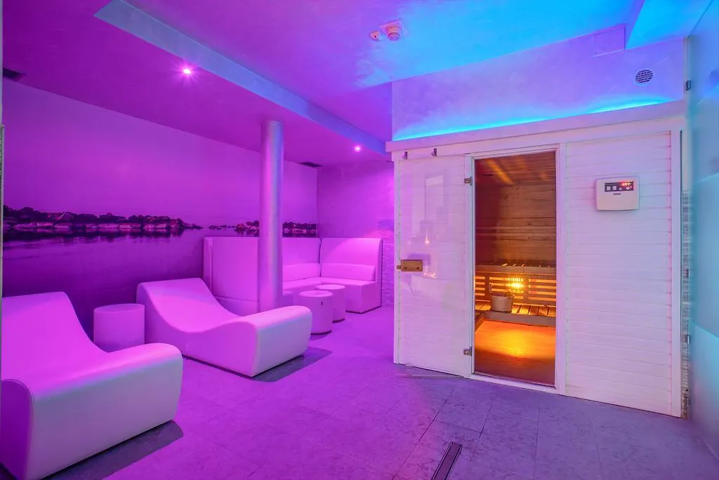 Ferretti Beach Hotel Rimini