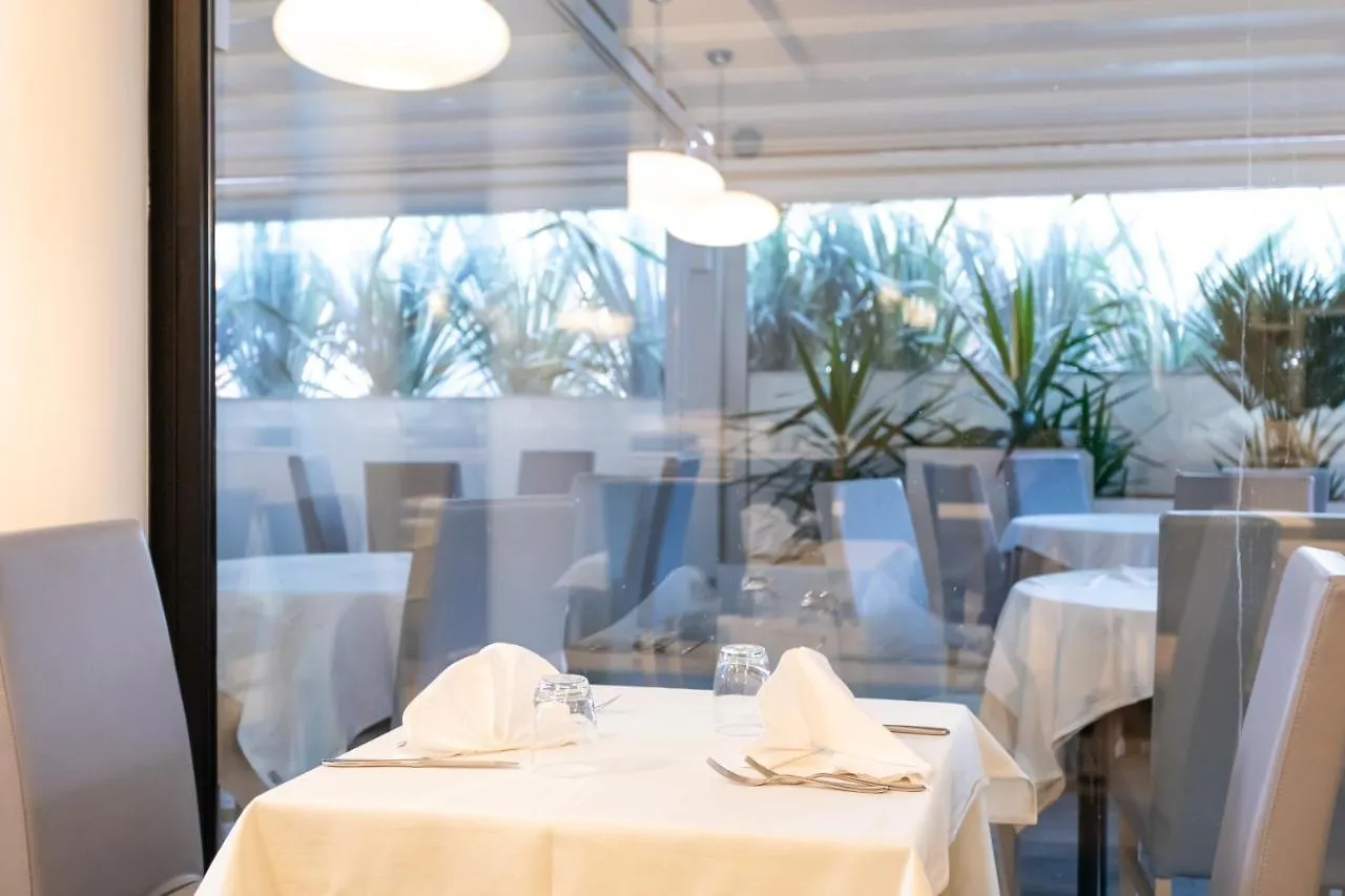 Ferretti Beach Hotel Rimini